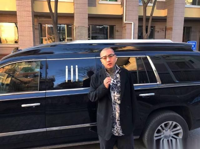 快手网红单日收入排行榜,二驴的100万仅第三,