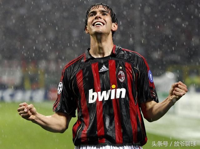 盘点足坛历史十大前腰排行榜:五人曾效力于AC