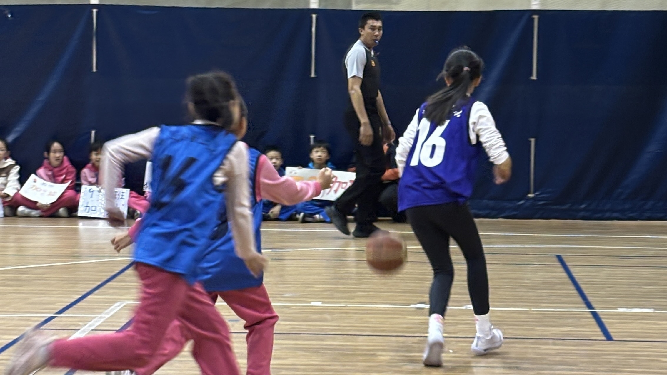 女生篮球赛里的高手你看到了吗