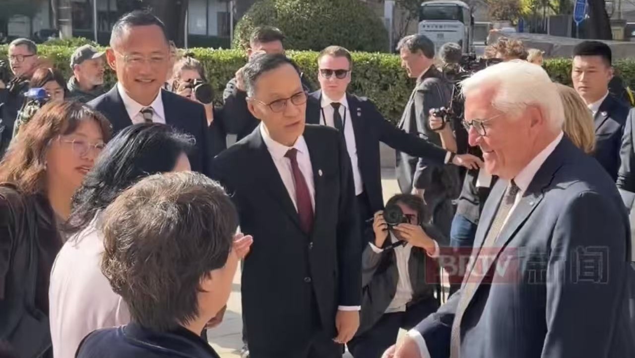 德国总统走进北京人艺 德国总统走进北京人艺