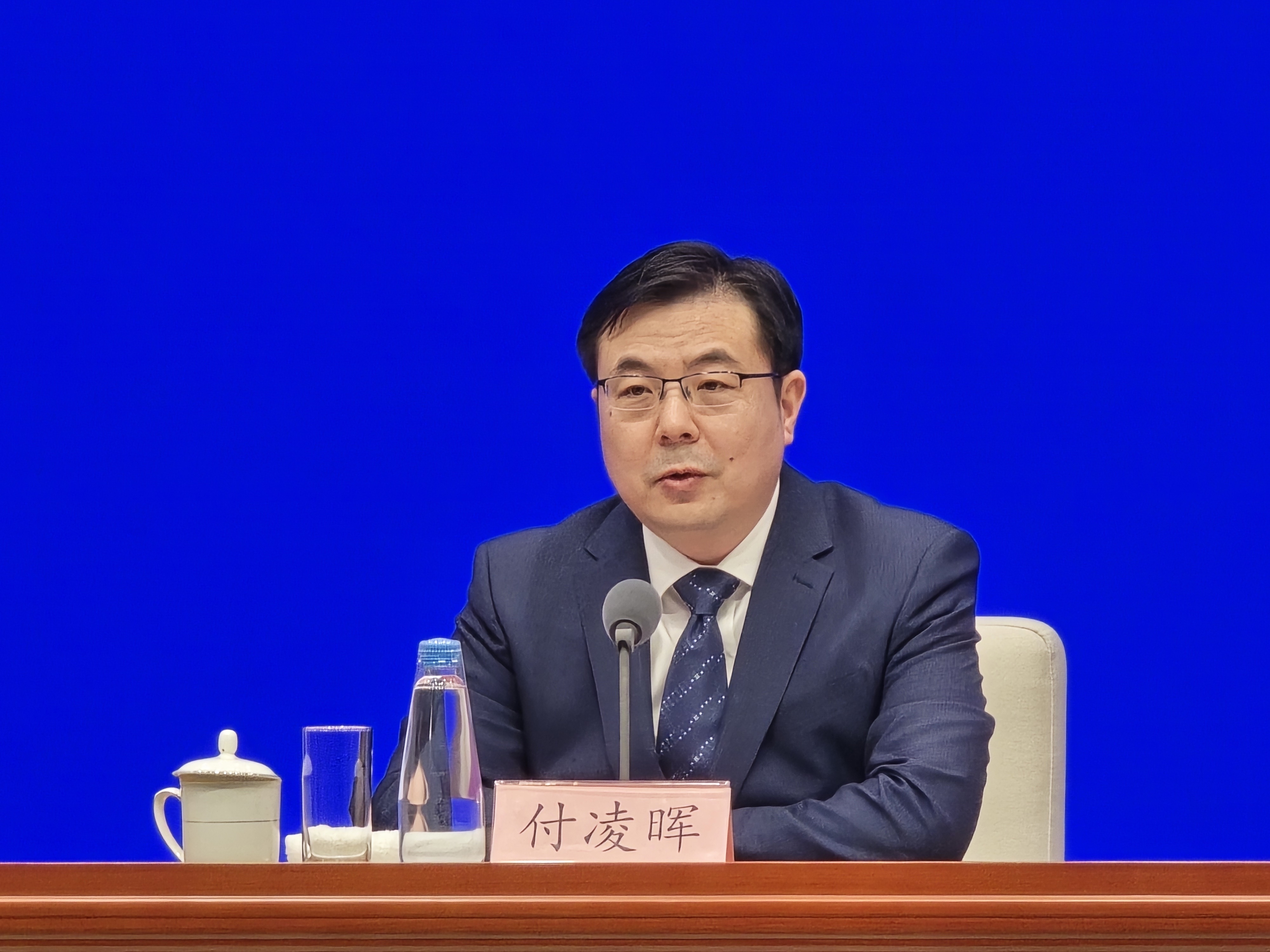 中美双方协商同意大幅降低关税,中国经济走势如何? 中美双方协商同意大幅降低关税,中国经济走势如何?