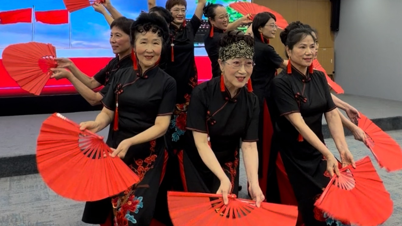 亲姐妹齐上阵！明光村社区模舞艺术队一曲《万疆》