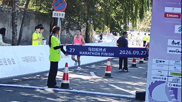 2026怀柔长城马拉松快讯丨中国选手房广霞获全马女子组冠军