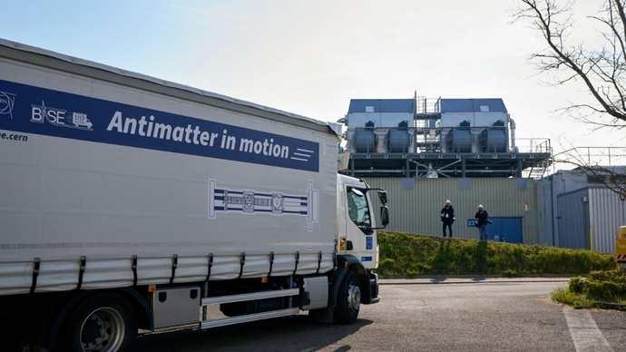 靠近一点就会爆炸？人类首次公路运输反物质