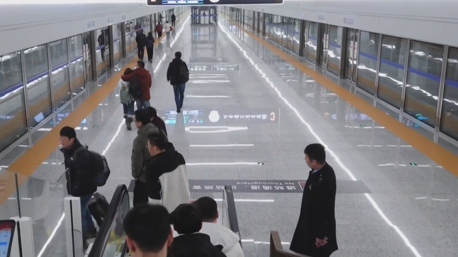京津冀协同发展十二年 交通路网织密小家的“同城梦” 京津冀协同发展十二年 交通路网织密小家的“同城梦”