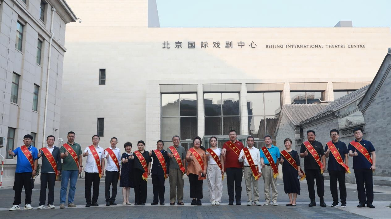 “要把免费吃面的善举坚持下去!”北京榜样成奶仓收获了北京爱的双向奔赴! “要把免费吃面的善举坚持下去!”北京榜样成奶仓收获了北京爱的双向奔赴!