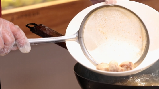 5种做饭方式，是在“喂养”癌细胞？1级致癌物，可能已经在你家灶台边