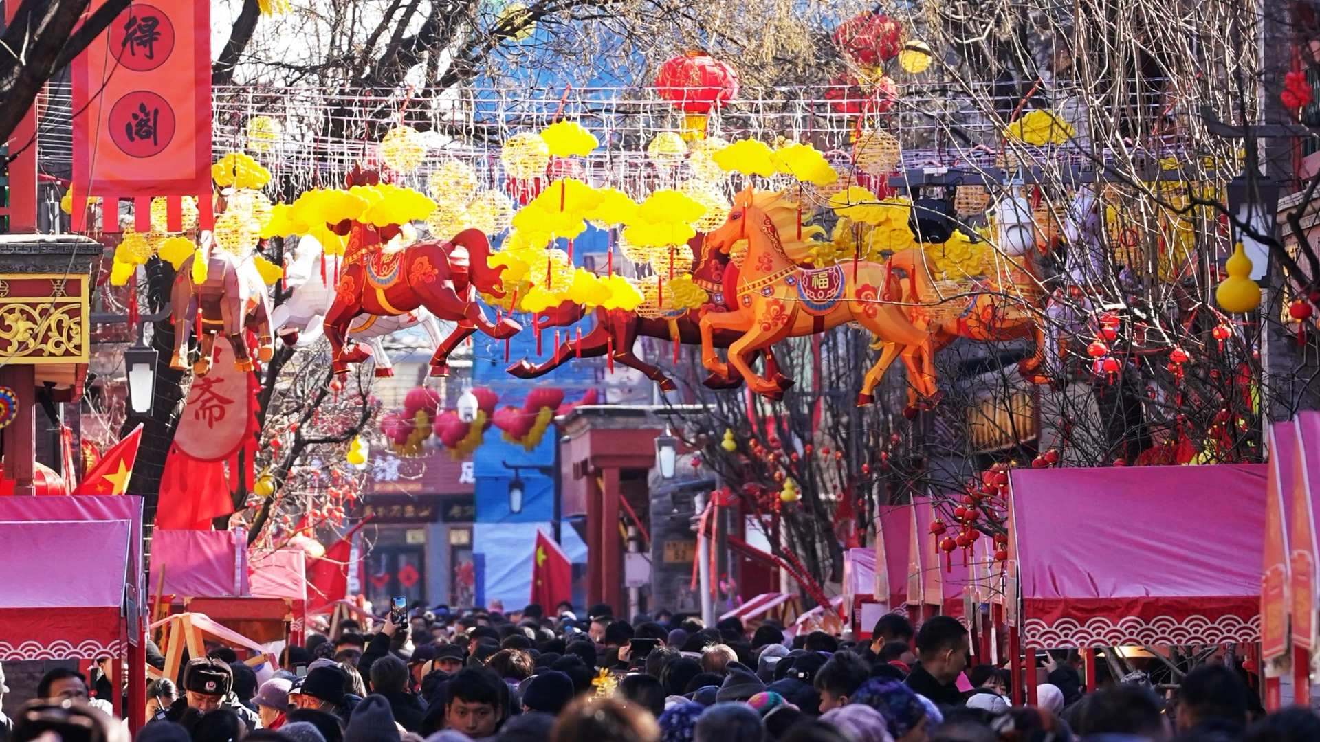 古老庙会焕发科技味儿!大年初一,京城五大庙会齐开锣! 古老庙会焕发科技味儿!大年初一,京城五大庙会齐开锣!