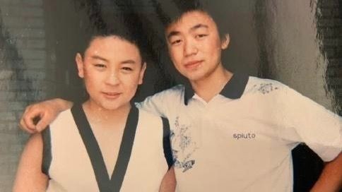 释小龙加盟王宝强新电影《狠家伙》 少林同门“师叔侄”银幕首次合体 释小龙加盟王宝强新电影《狠家伙》 少林同门“师叔侄”银幕首次合体