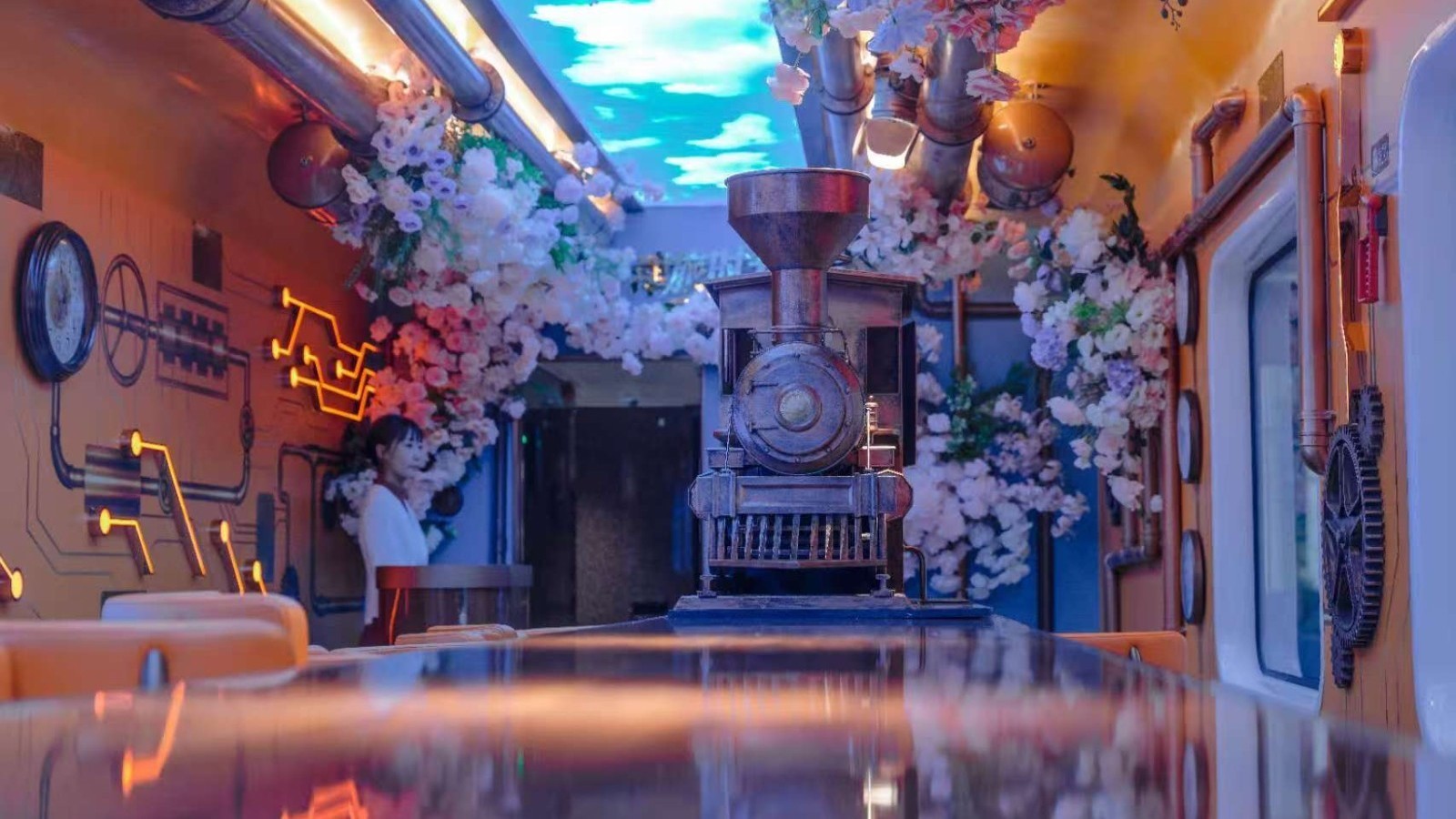 全国首列!天津这趟“移动奇幻乐园”发车!100元就能打卡 全国首列!天津这趟“移动奇幻乐园”发车!100元就能打卡