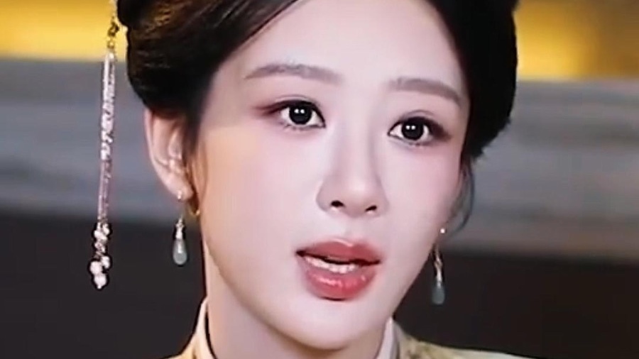 谈及是否加盟《乘风破浪的姐姐》，杨紫明确婉拒