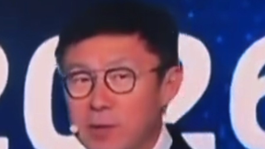 爱奇艺创始人龚宇宣布已获得上百位艺人AI授权 多位艺人发文否认 爱奇艺创始人龚宇宣布已获得上百位艺人AI授权 多位艺人发文否认