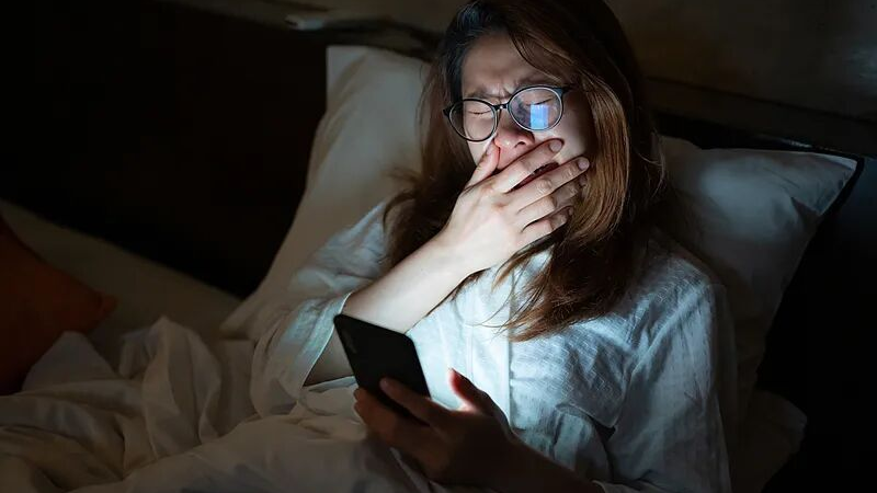 经常缺觉的人，全身处于炎症状态，做好这几件事，帮你缓解