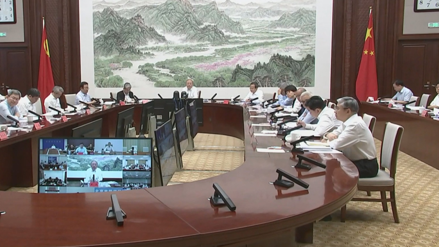 市委召开月度工作点评会 尹力主持并点评 殷勇参加