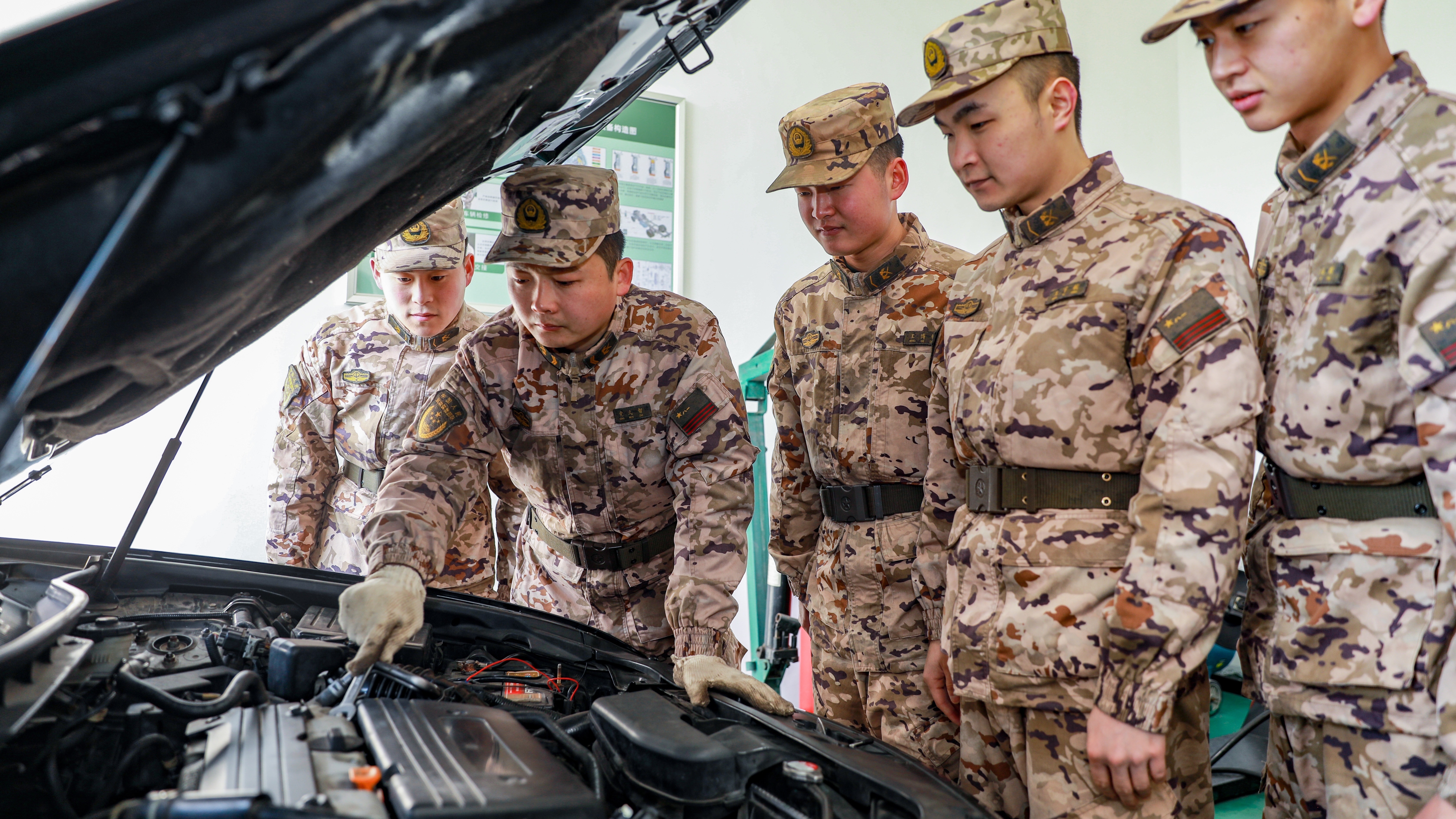 驾驶员集结淬火，磨练真本领