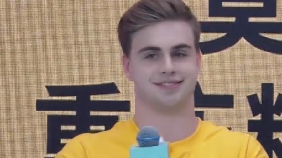 莫雷加德现身重庆与粉丝欢乐互动 备赛WTT重庆冠军赛