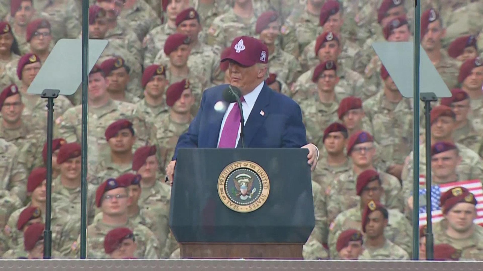 洛杉矶市部分实施宵禁 特朗普声称洛杉矶“遭外国敌人入侵” 洛杉矶市部分实施宵禁 特朗普声称洛杉矶“遭外国敌人入侵”