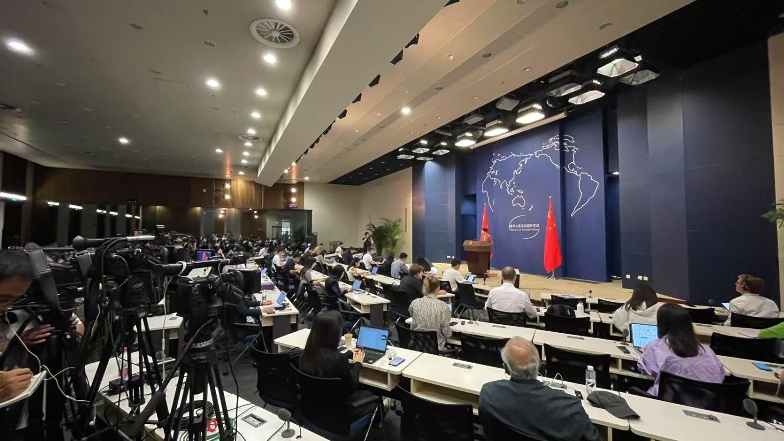 中国一太平洋岛国外长会首次在华线下举办