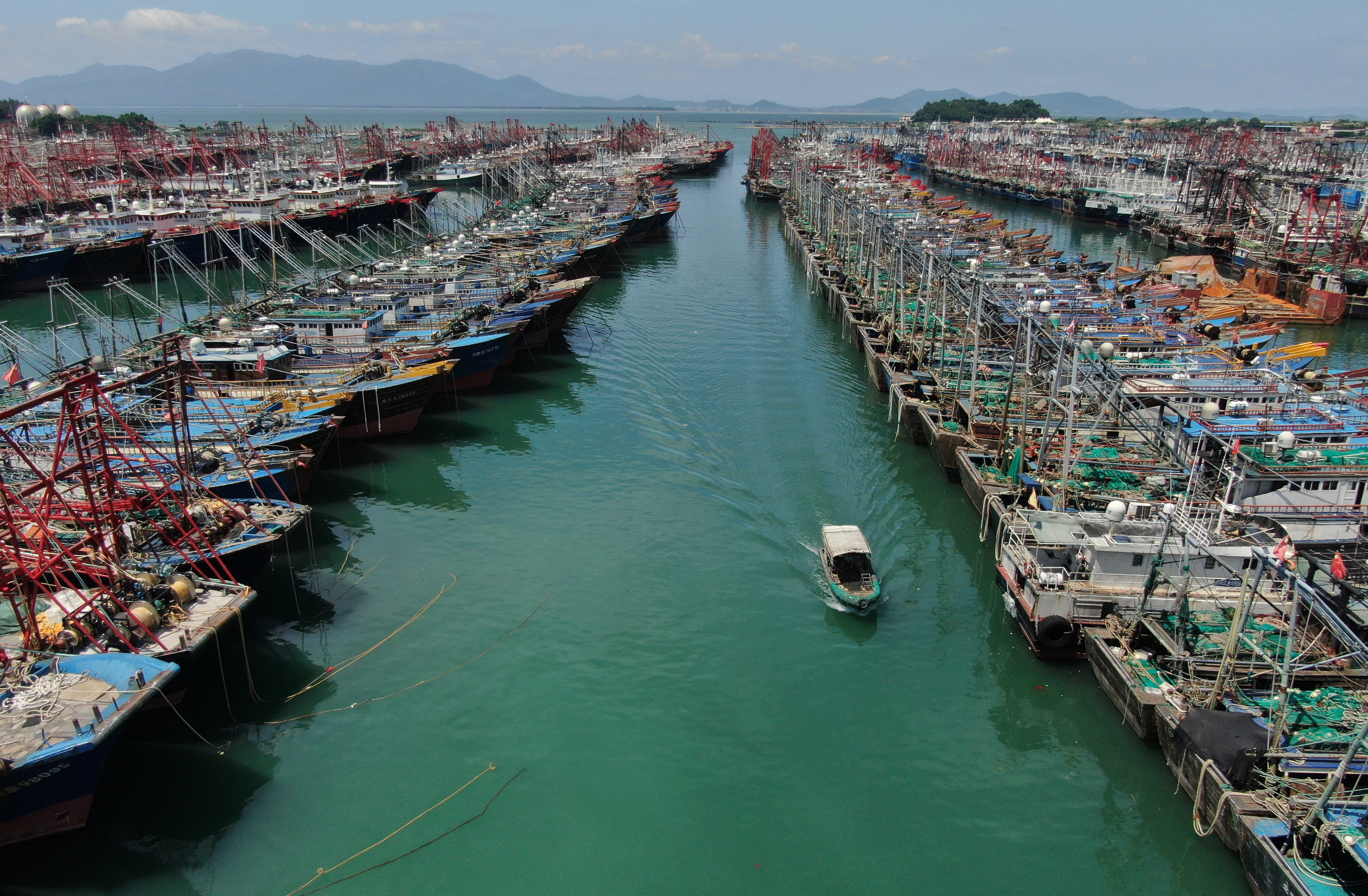 应对台风“桦加沙” 广东安全转移超222万人 应对台风“桦加沙” 广东安全转移超222万人