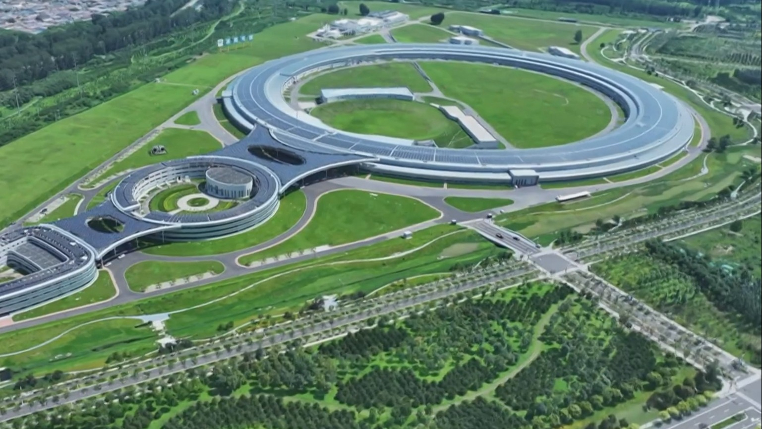 新春走基层丨火眼金睛“看”透本质 最亮X光护航科研