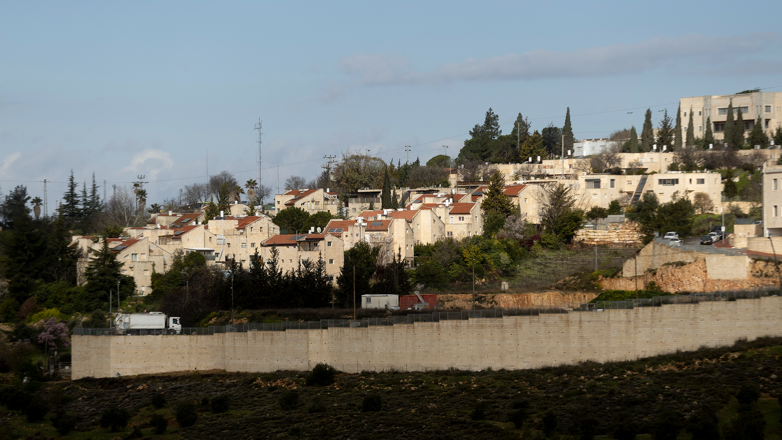 以军说正密切关注伊朗局势 以军说正密切关注伊朗局势