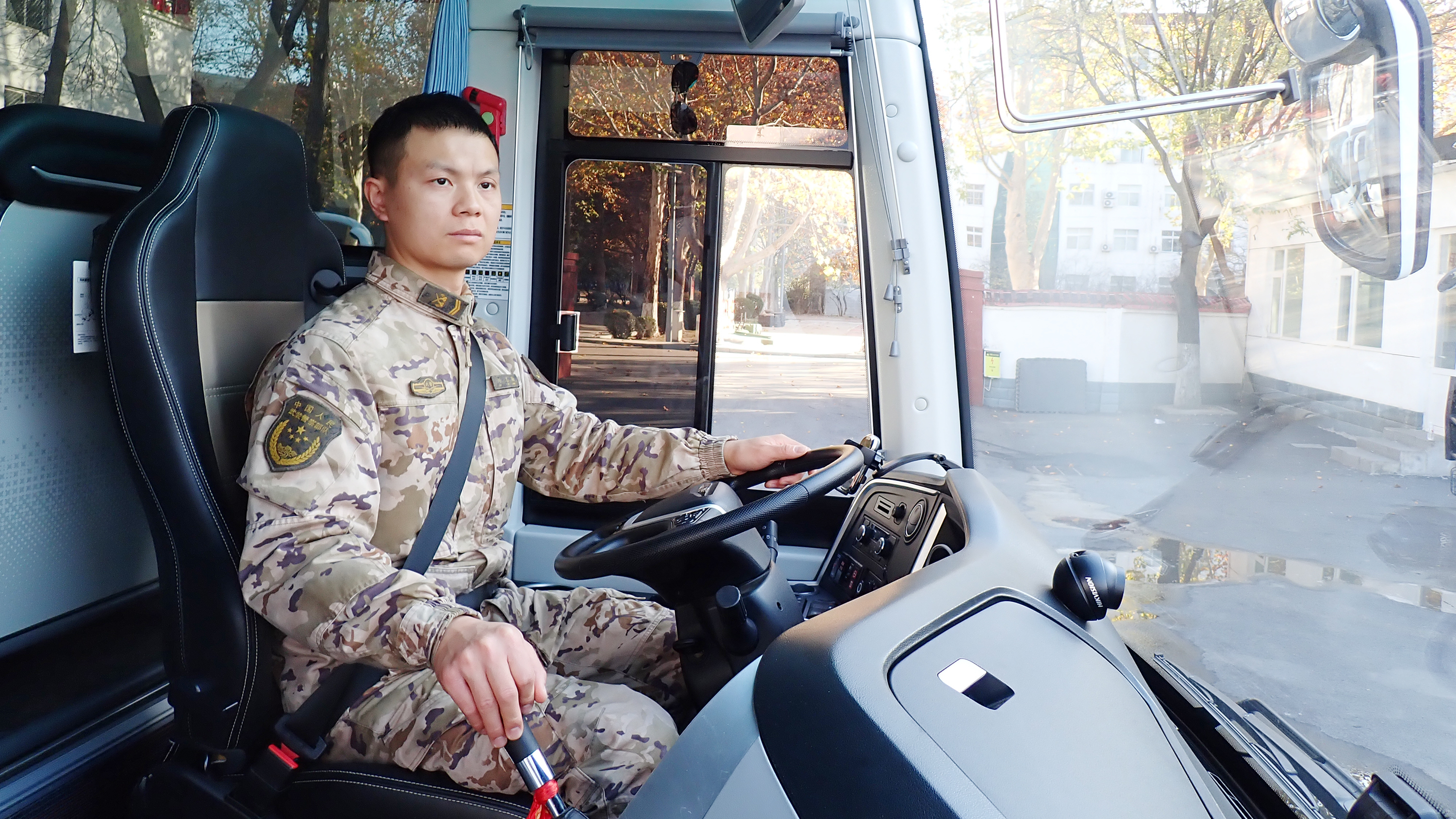 武警7名老兵坚守16载光荣退伍