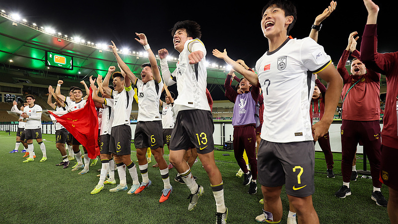 血战到底!U23国足集体吃中餐放松,部分球员家属赶到吉达助威 血战到底!U23国足集体吃中餐放松,部分球员家属赶到吉达助威