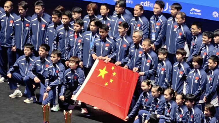 海口亚洲杯圆满结束,国乒拍摄全体大合影 海口亚洲杯圆满结束,国乒拍摄全体大合影