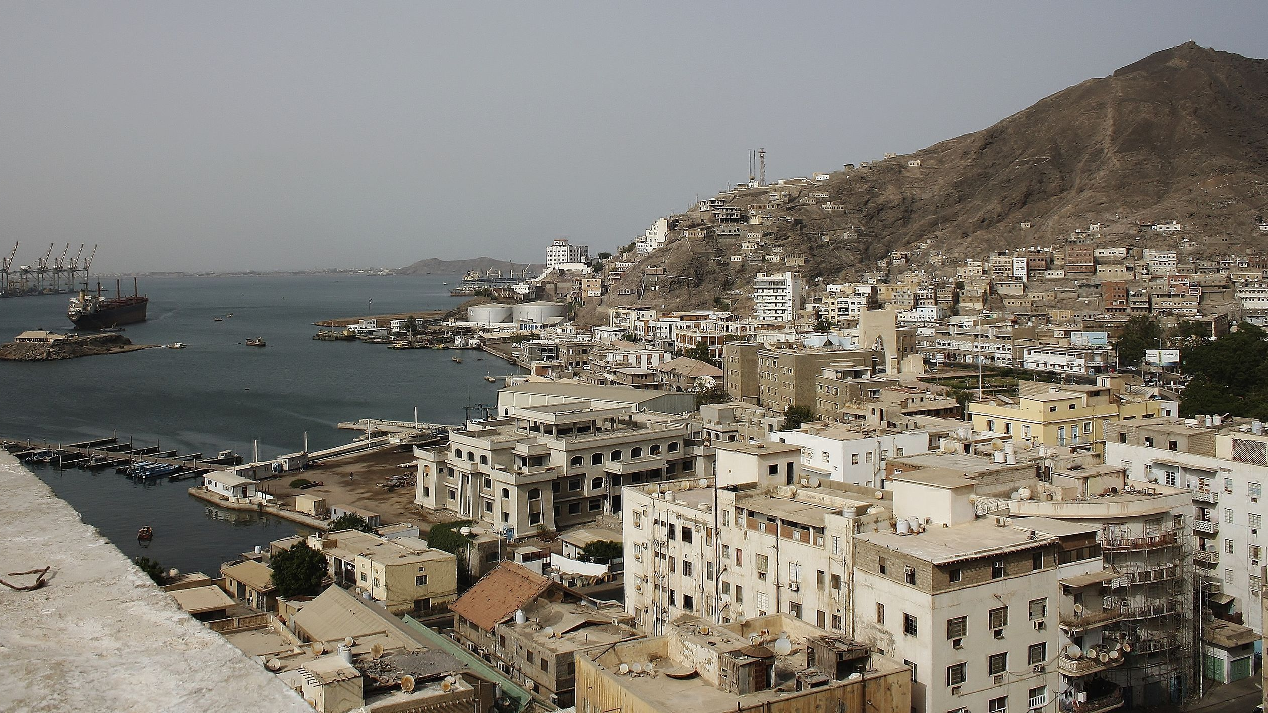 沙特主导联军:也门南方过渡委员会领导人逃往不明地点 沙特主导联军:也门南方过渡委员会领导人逃往不明地点