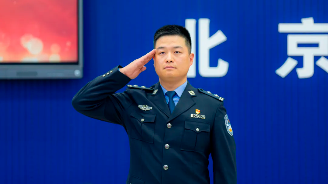 这位副所长，没有一项技能是多余的