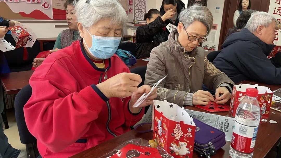 文明花开新实践丨多彩民俗庆元宵 温情邻里筑和谐 文明花开新实践丨多彩民俗庆元宵 温情邻里筑和谐