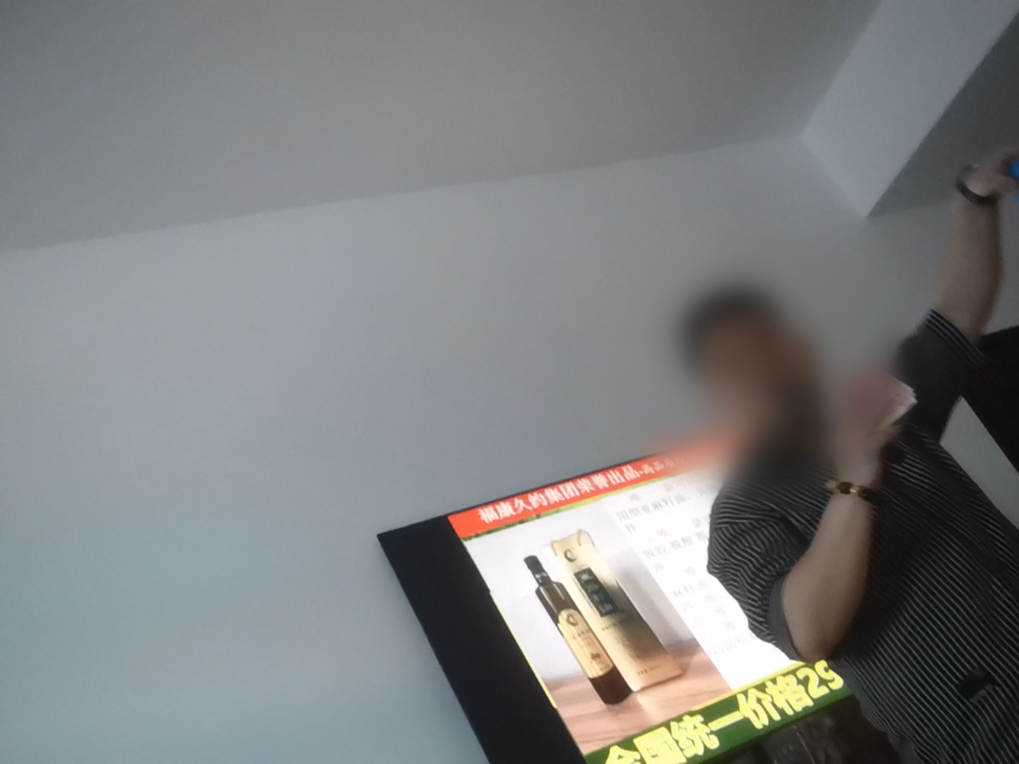 19.9元低价游假借拍广告设局圈钱 工作人员嘲讽团员丢北京的脸 19.9元低价游假借拍广告设局圈钱 工作人员嘲讽团员丢北京的脸