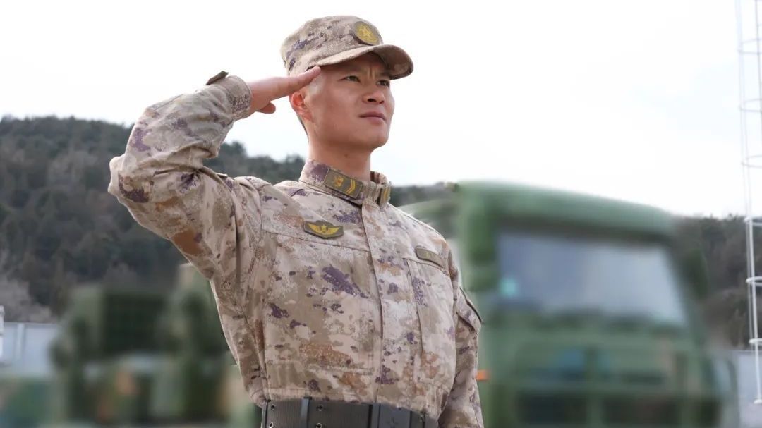 临危受命，他带领“后进班”逆袭成为“精武班”