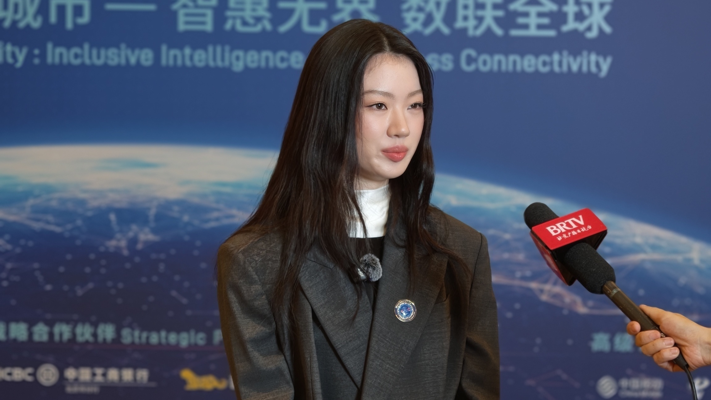 单依纯：演唱会以数字为桥，让不同文化背景的人在音乐中产生连接