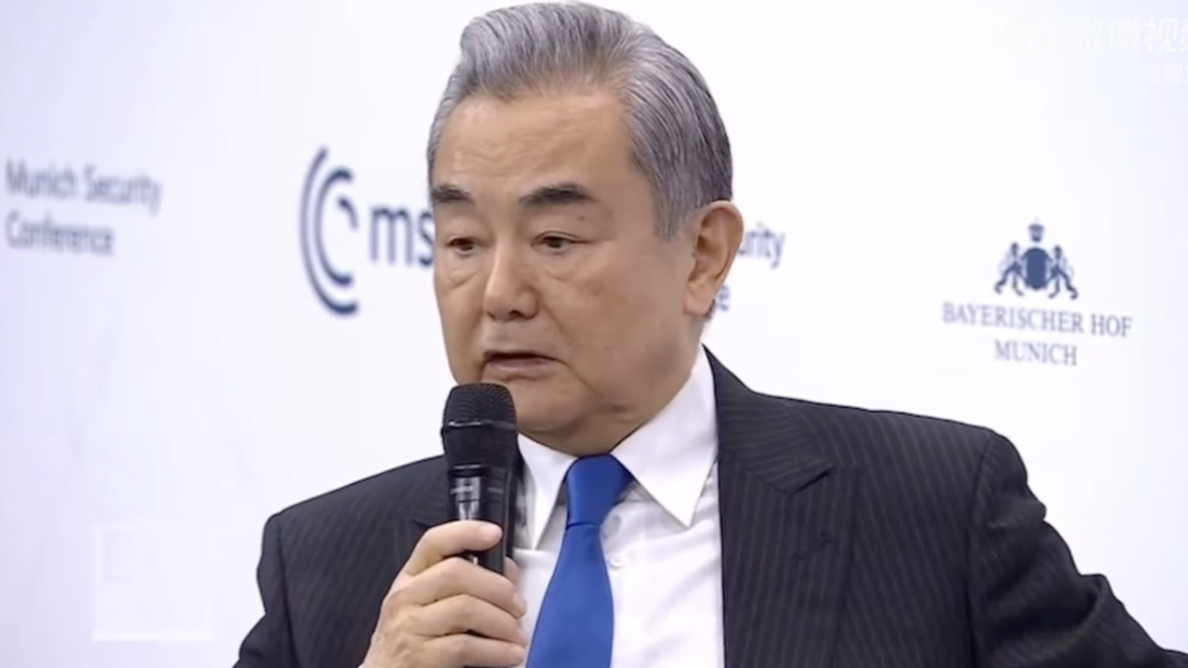 王毅称14亿中国人都不能不接受日本现职首相错误言论 王毅称14亿中国人都不能不接受日本现职首相错误言论