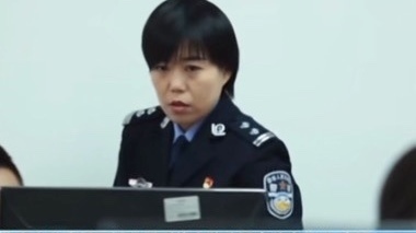 当倔强的北京大爷遇上执着的女警察......