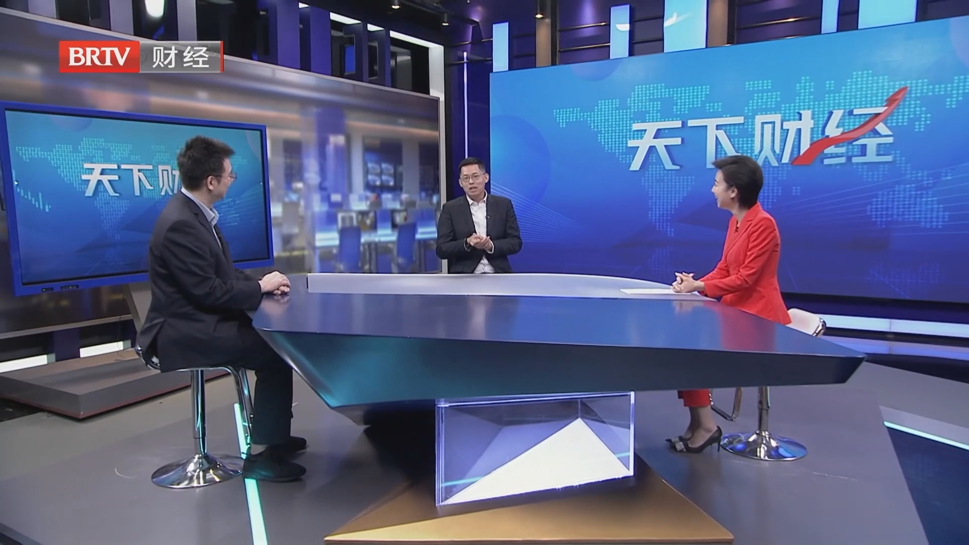 《天下财经》20260821缩量！这是观望还是离场？