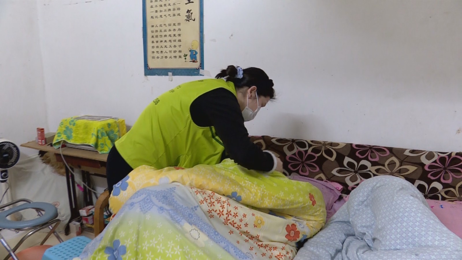 “网约护士”需求量不断上升 专业上门护理成老年人“刚需” “网约护士”需求量不断上升 专业上门护理成老年人“刚需”