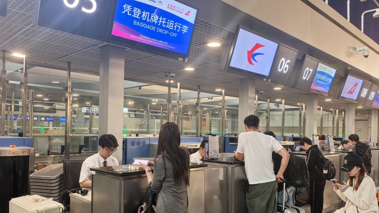东航在上海浦东机场开启国内航班24小时值机