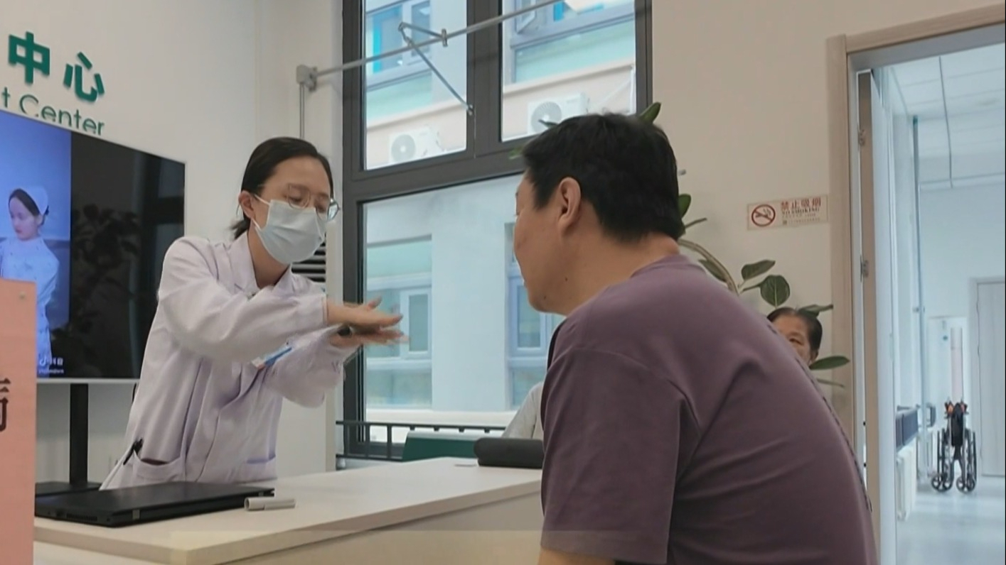 树立和践行正确政绩观丨顺义区院长门诊：到患者身边去