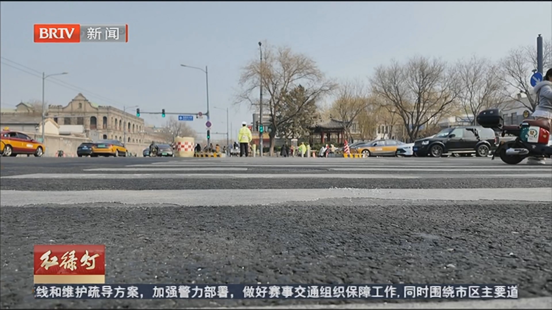 柳实安全说：开门停车有方法 莫让车门变“暗器”