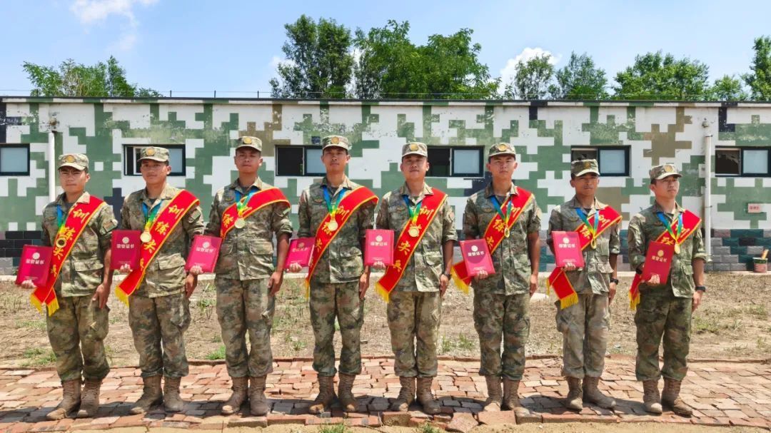 “强军先强将，练兵先练官“连队夺得综合第一，干部占了一半名次！