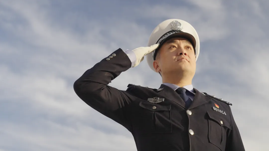 破案“10000+”！这个交警，是“神探”！