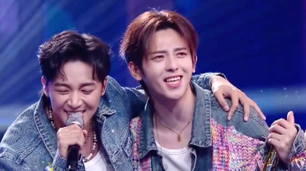 符龙飞伍嘉成找自己照内心 符龙飞伍嘉成找自己照内心