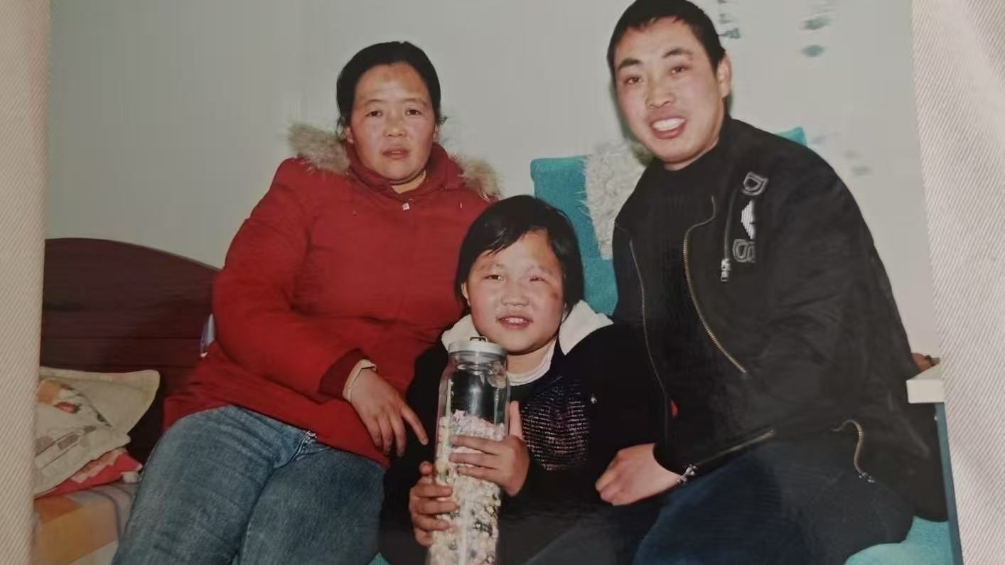 汶川地震的幸存者尚婷很想对父母说声感谢：谢谢他们没有放弃我。