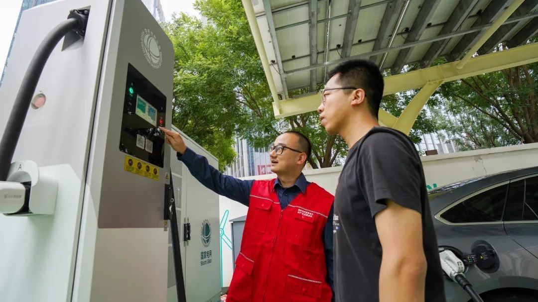 北京首批!最快补电10分钟的超级充电站 位置就在→ 北京首批!最快补电10分钟的超级充电站 位置就在→