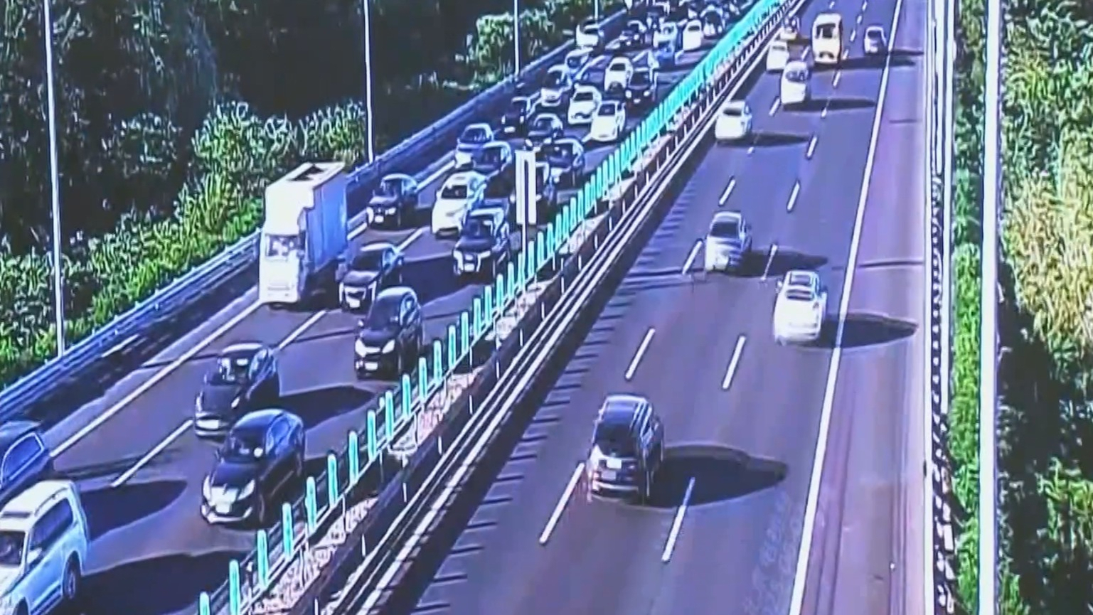 端午假期北京交通平稳有序 返程日迎客流车流高峰 端午假期北京交通平稳有序 返程日迎客流车流高峰