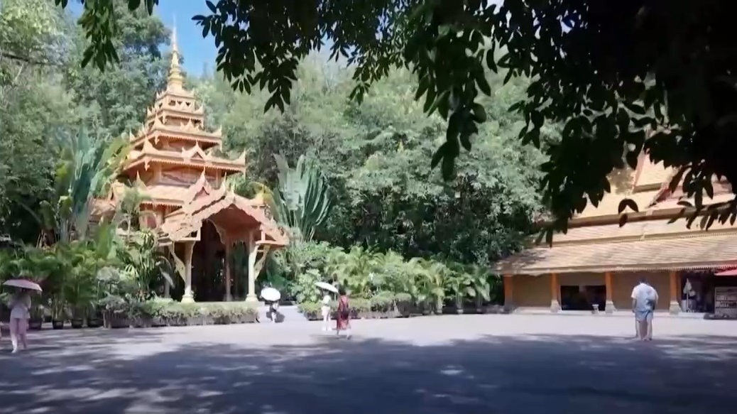免签“朋友圈”扩大 “中国游”持续火爆