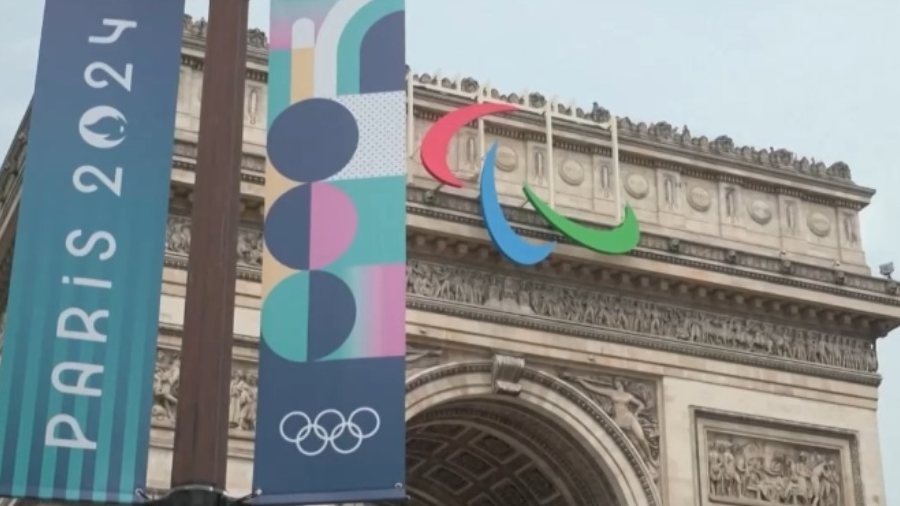 中国体育代表团,抵达巴黎! 中国体育代表团,抵达巴黎!