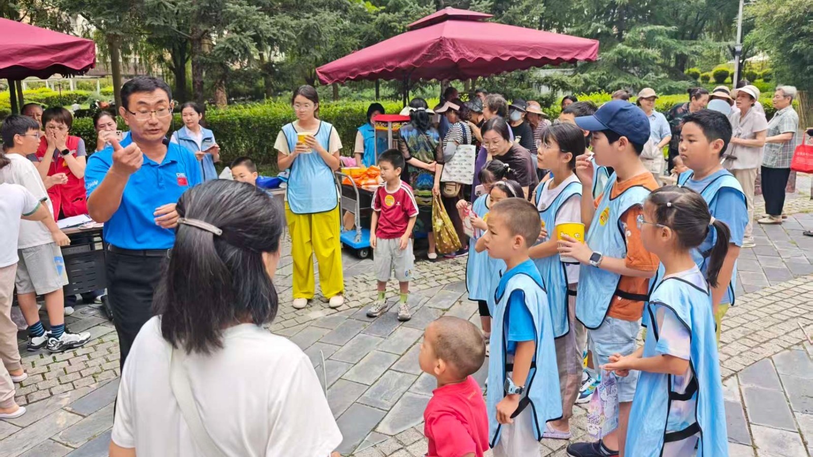 盛夏邻里暖 温情伴夏行——尚家楼社区暖心活动点亮和睦家园